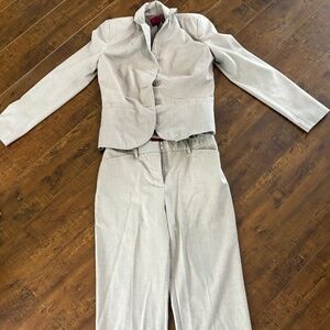 Khaki colored suit for women, size 2.